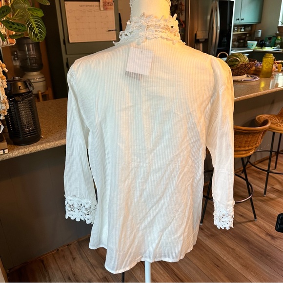 Spool 72 Goddess lace blouse - Picture 5 of 13